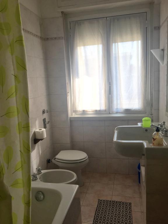 Il Cedro Argentato Lägenhet Monza Exteriör bild